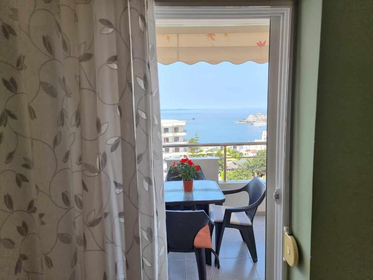 Two Suns Apartament Sarandë Eksteriør billede