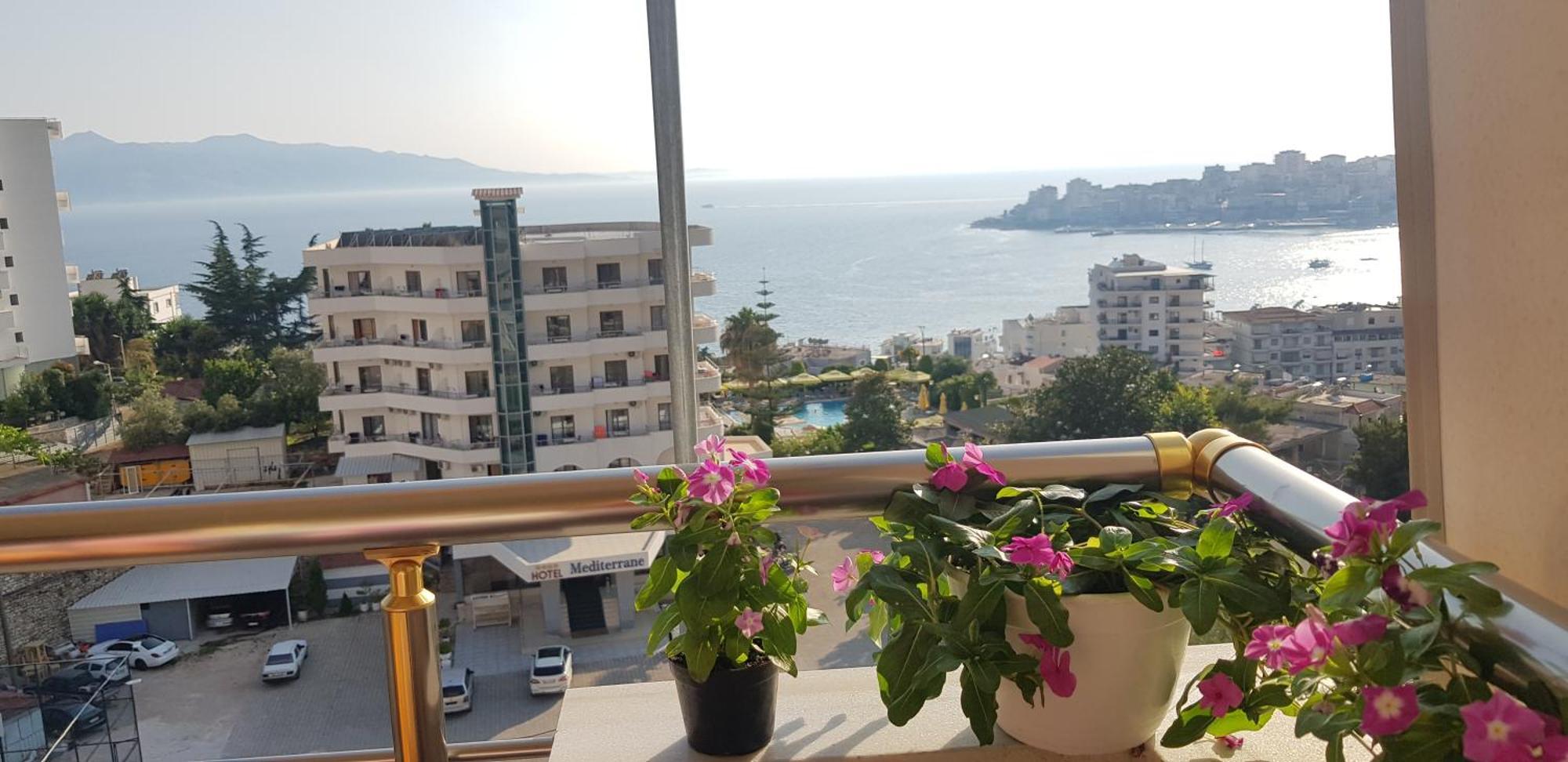 Two Suns Apartament Sarandë Eksteriør billede